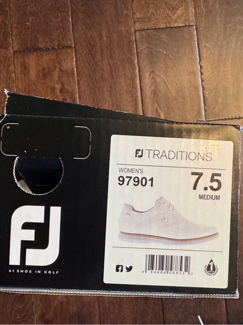 BRAND NEW- FootJoy White Lace-Up Golf Shoes - Picture 4 of 4